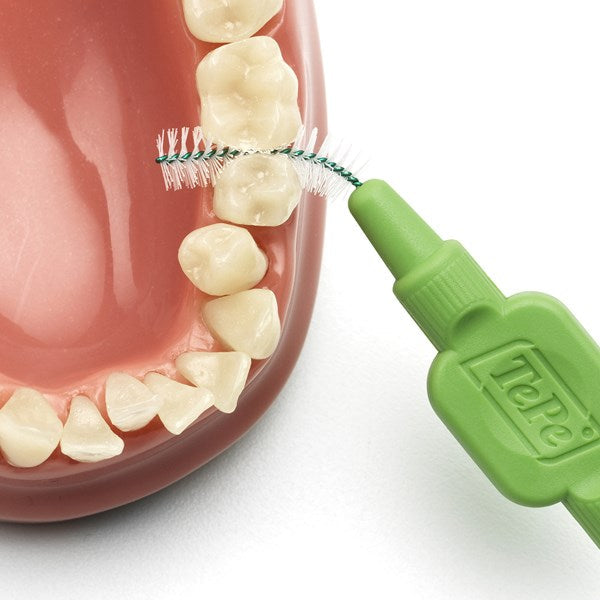 cepillo interdental intraproximal tepe higiene dental, gengivitis y mal aliento